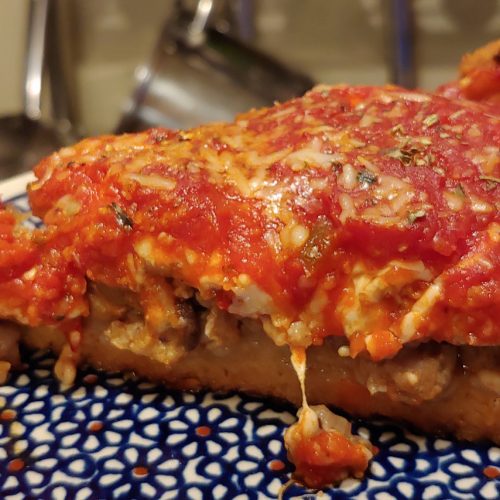 https://www.chriscooks.ca/wp-content/uploads/2020/03/Cast-Iron-Deep-Dish-5-500x500.jpg